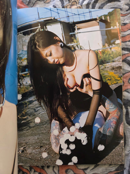 Shincho Monthly by Meisa Fujishiro - Risa Goto (2007)