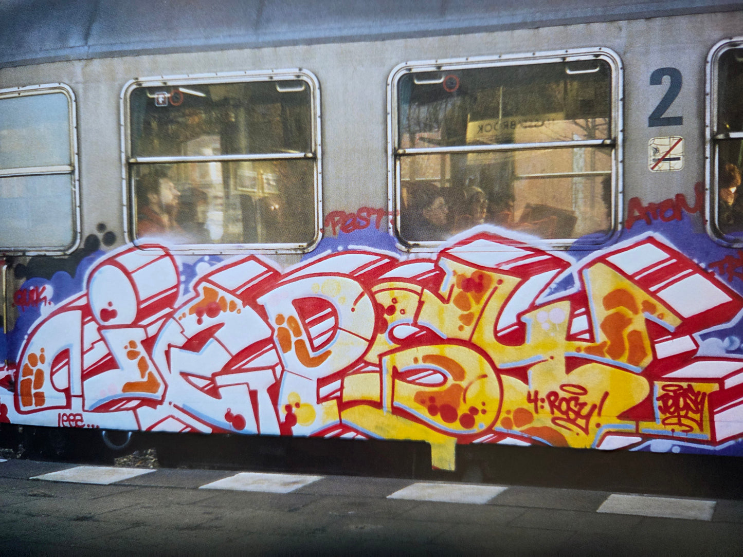 Jepsy - On The Run Volume 09 (2010)