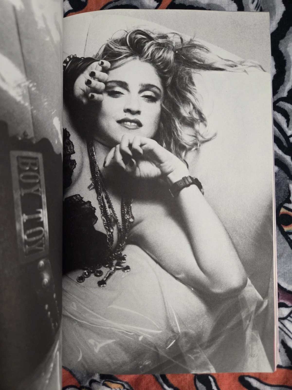 Weekly Playboy Special Edition (198