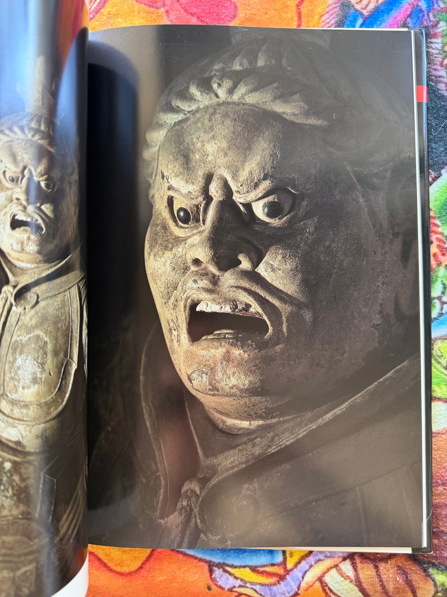 Four Heavenly Kings - Six Enchanting Buddhist Statues (1994)